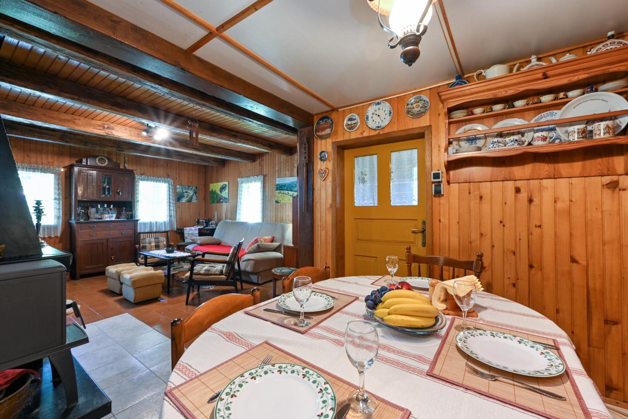 Kuca Viola, Traditional Wooden House In トゥヘイ エクステリア 写真
